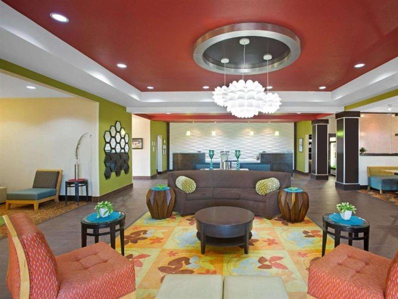 La Quinta By Wyndham Pearsall Esterno foto